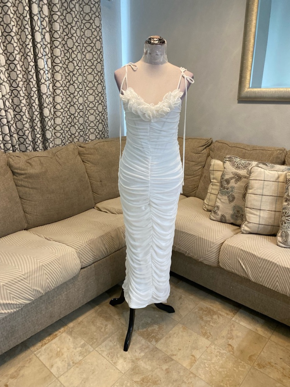 New Women Large White sleeveless midi dress featuring an all-over ruched design